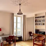 Large 4-Room Apartment In Paris 5Th Cuvier