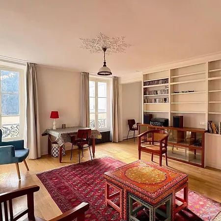 Apartment Large 4-room In 5th Cuvier Paris
